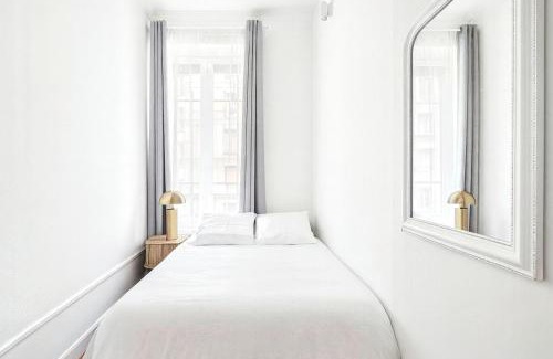 Zola - Pressense Apartment | Spacious & bright - 6 sleeping places just steps away from Charpennes
