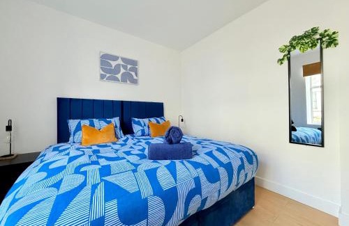 Brighton City Centre Apartment | Spacious Central Apartment, Great for Families, Groups, Business - Close to Station