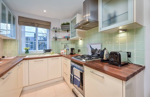 Chelsea Apartment | Spacious Central London Bright 2BR Chelsea