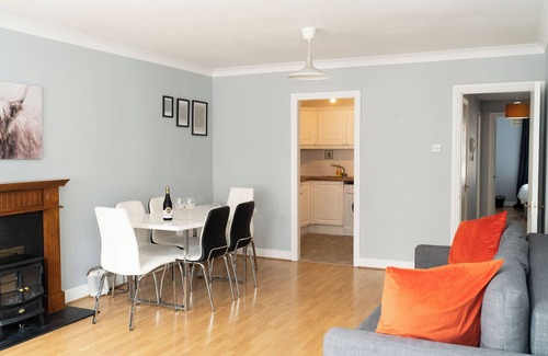 City Centre Dublin Apartment | SPACIOUS CITY CENTRE APARTMENT SHORT WALK TO MAIN ATTRACTIONS