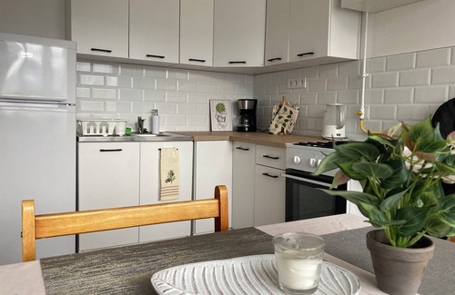 Szentimrevaros Apartment | Spacious comfy flat/w best central Buda location - family friendly