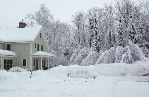 Stowe Hollow House | Spacious & Comfy Modern Farmhouse, Private w/Mountain Views. Hot Tub & Sauna