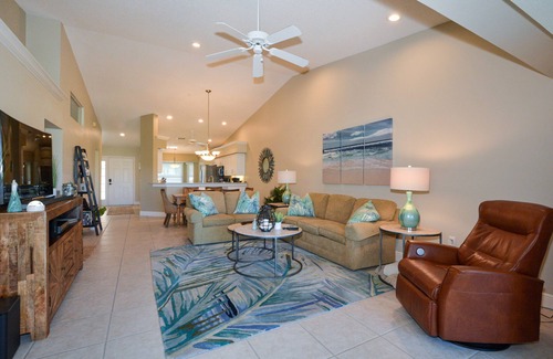 Palmer Ranch Condo | Spacious Condo available for short term leasing, near Siesta Key and Nokomis Bch