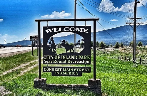 Island Park Condo | Spacious Condo near Yellowstone Park