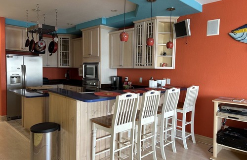 Manteo Condo | Spacious Condo on the Water!