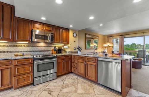 Park Meadows Condo | Spacious Condo-Sleeps 7-Wonderful Mountain and Golf Course Views!
