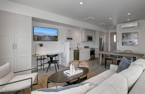Corpus Christi Condo | Spacious Condo w/Den - Private Walkable Beach Access