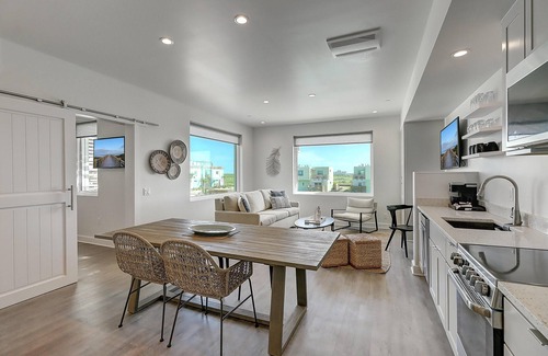 Corpus Christi Condo | Spacious Condo w/Den - Private Walkable Beach Access