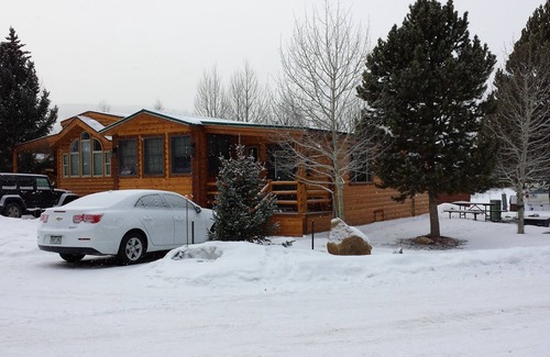 Breckenridge Ski Chalet | SPACIOUS CORNER LOT! Mountain Chalet Located In Beautiful Tiger Run RV Resort.