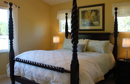 Windsor Cottage | Spacious Cottage on Gorgeous Wine Country Estate