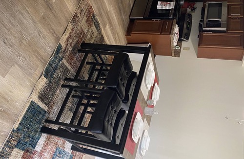 Troy Apartment | Spacious & Cozy 2 Bed 2 Bath