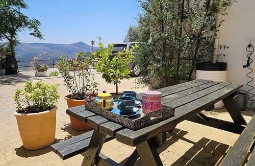 Rute Apartment | Spacious, cozy and family-friendly apartment above Lake Iznajar