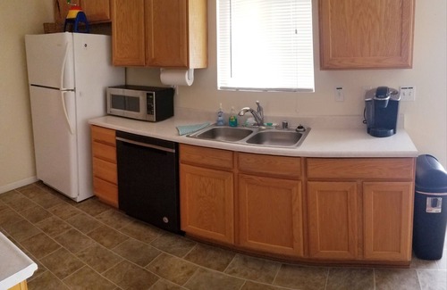 Holiday Shores House | Spacious Desert Home-Near Laughlin, River & Lake