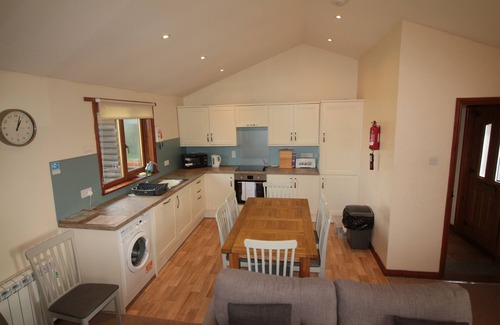 St Wenn House | Spacious detached Bungalow 3 bedrooms with shared indoor swimming pool and gym