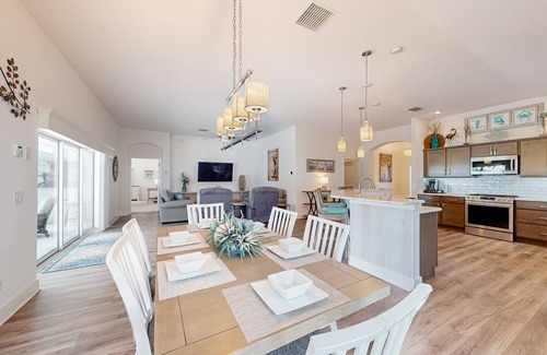 Wildwood House | Spacious dog-friendly home with heated pool, outdoor seating, en suite bedrooms