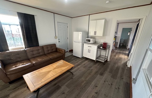 Isabella Apartment | Spacious double sized motel room next door to Bar & Grill