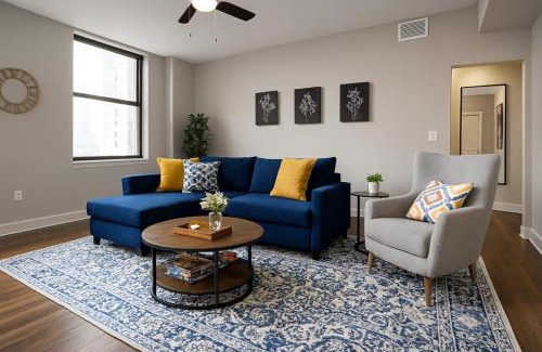 Downtown Cleveland Apartment | Spacious Downtown Sq Stadium, Casino, R&R HoF!