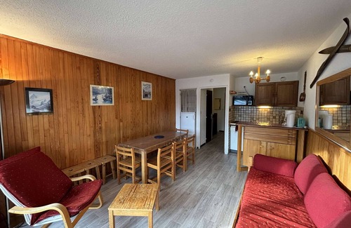 Auris Apartment | Spacious duplex 8 people with parking at the foot of the slopes in Auris en Oisans