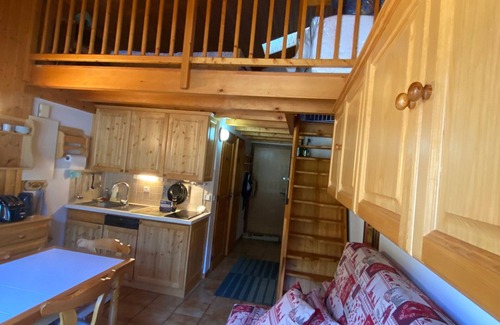 Chatel Apartment | Spacious Duplex Near Village Center with Balcony - Close to Ski Lifts and Free Summer Activities