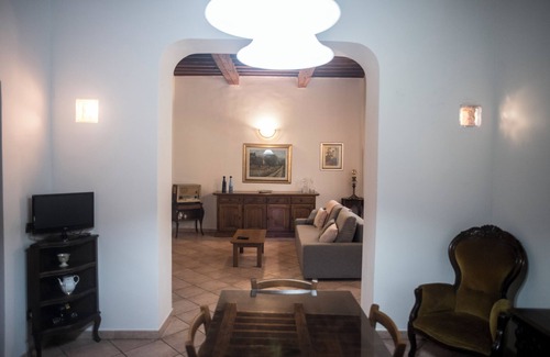 Livorno Apartment | Spacious elegant apartment near ferry embarkation