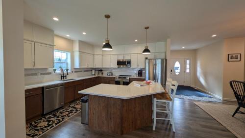 Ellicottville House | Spacious Entire home close to HoliMont and Village
