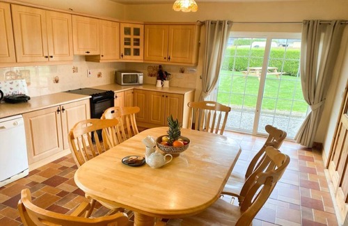Banagher House | Spacious four-bed property located in Banagher outside Birr.