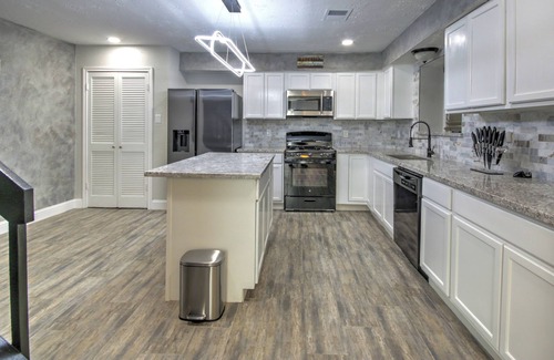 Meadows Place House | Spacious Family-Friendly 3BR Home w/Yard Near Richmond & Rosenberg