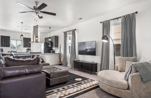 Santa Fe House | Spacious family friendly 5-bedroom house in enchanting Santa Fe