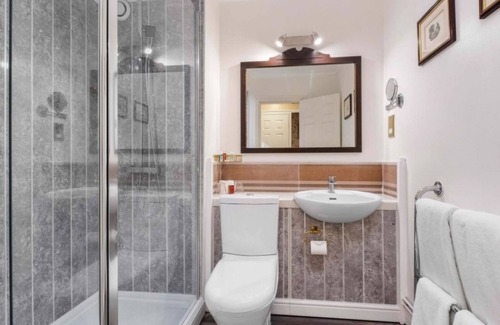 Ipswich Hotel | Spacious Family Room w/Pool Access, Steam Room & Historic Ambiance