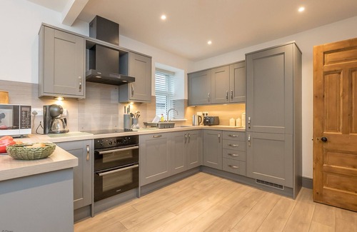Criccieth Cottage | Spacious Five Bedroom Detached Property Near Criccieth | Penarllygad