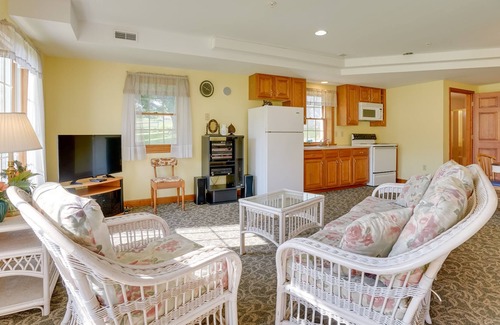 Frederick House | Spacious Frederick Retreat w/ Pond Near Downtown