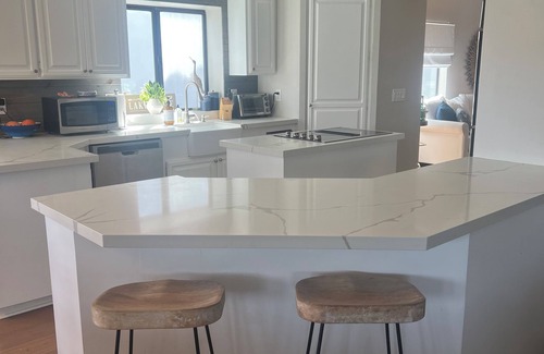 Canyon Lake House | Spacious fully remodeled lakefront 5-bedroom house in beautiful Canyon Lake