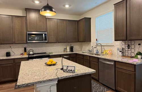 Wetmore House | Spacious, fun and friendly home!