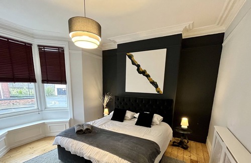 Jesmond Apartment | Spacious Garden Flat in Jesmond