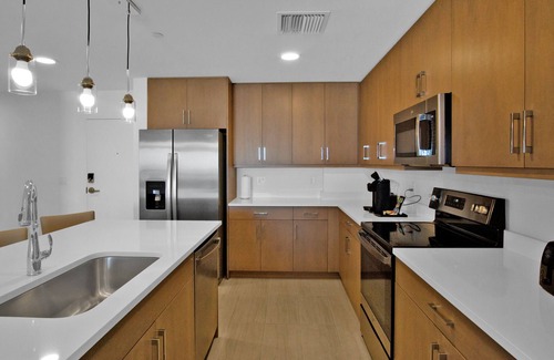 Clearwater Beach Condo | Spacious Gulf View Condo Hotel Suite
