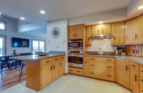 Hammondsport House | Spacious Hammondsport Home on 6 Acres w/Lake View