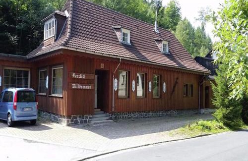 Wildemann House | Spacious Haven in Wildemann, cleaning included