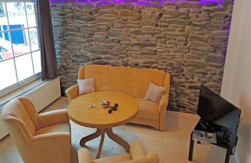 Wildemann House | Spacious Haven in Wildemann, cleaning included