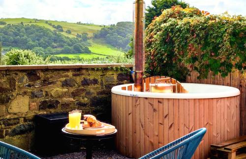 Bow Street Other | Spacious heated Yurt with Hot tub, 5 mins to beach