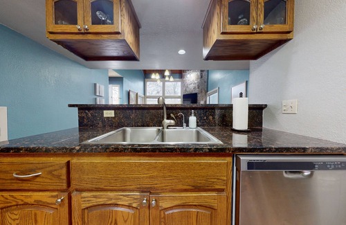 New Braunfels Condo | Spacious Hill Country Condo on the Beautiful T Bar M Ranch! TBM 101