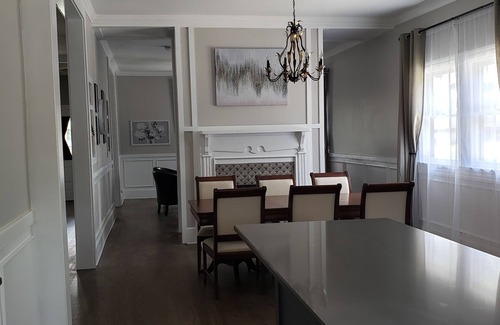 Graham House | Spacious historic home with vintage southern elegance and a gourmet kitchen