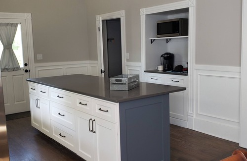 Graham House | Spacious historic home with vintage southern elegance and a gourmet kitchen