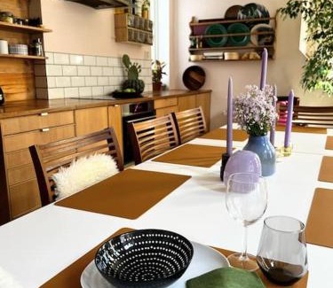 Nygard Apartment | Spacious historical art oasis in the city center