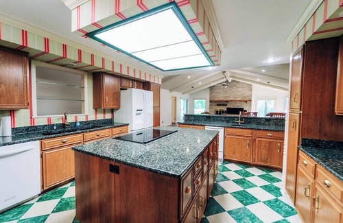 Hot Springs Village House | Spacious Home on the 18th Fairway at Desoto Golf Course