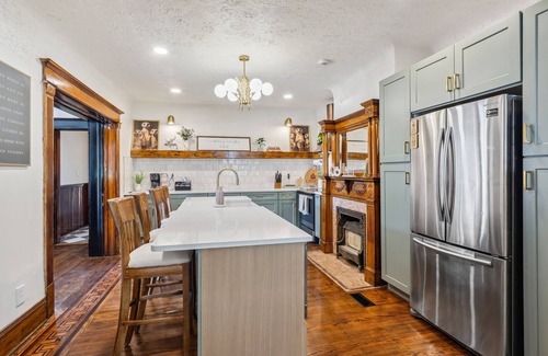 Hough House | Spacious Home Chef's Kitchen, BBQ Grill, 5 Min Cle Clinic, Hot Tub, ADA, King