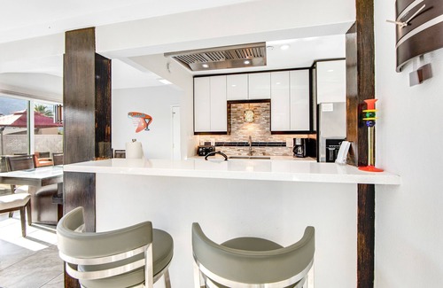Palm Springs House | Spacious home near golf with views, private pool, hot tub, & fireplace