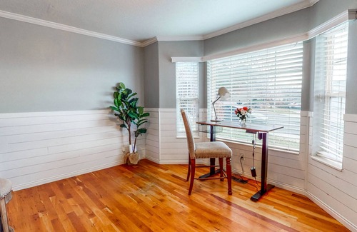 Springville House | Spacious Home near Adventures - Home Office, Full Kitchen, Dog-Friendly