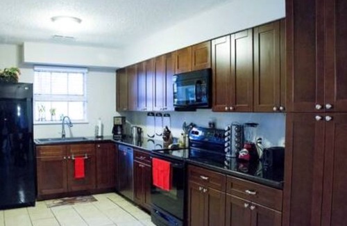 Northside House | Spacious home on 25 acre estate with lake & beach