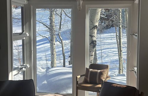 Crested Butte House | Spacious Home on Mt Crested Butte w/Amazing Views- 5 mins to base STR#301300