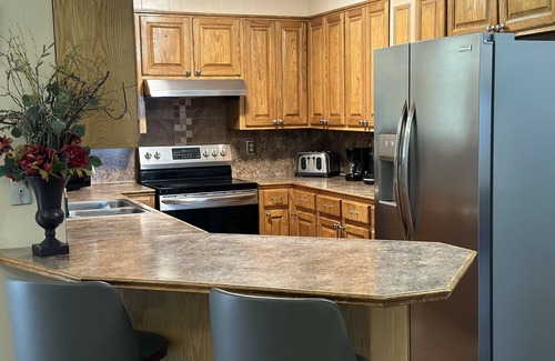 Park Forest - LA North House | Spacious home/outdoor area minutes from Amazon Center, LSU, SU, downtown & mall